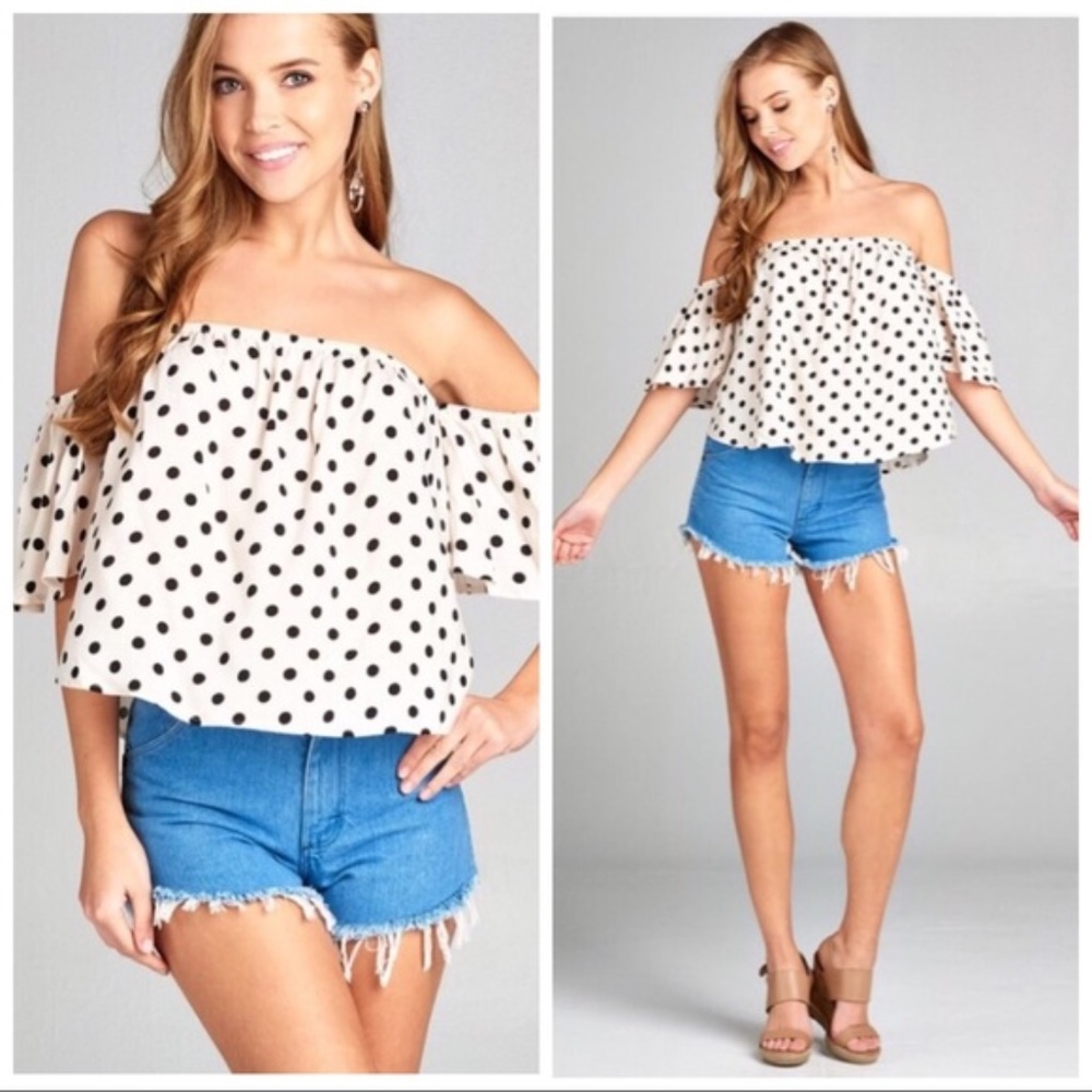 HP 🎁  Ivory Blk Polka Dots Off Shoulder Top - Picture 2 of 5